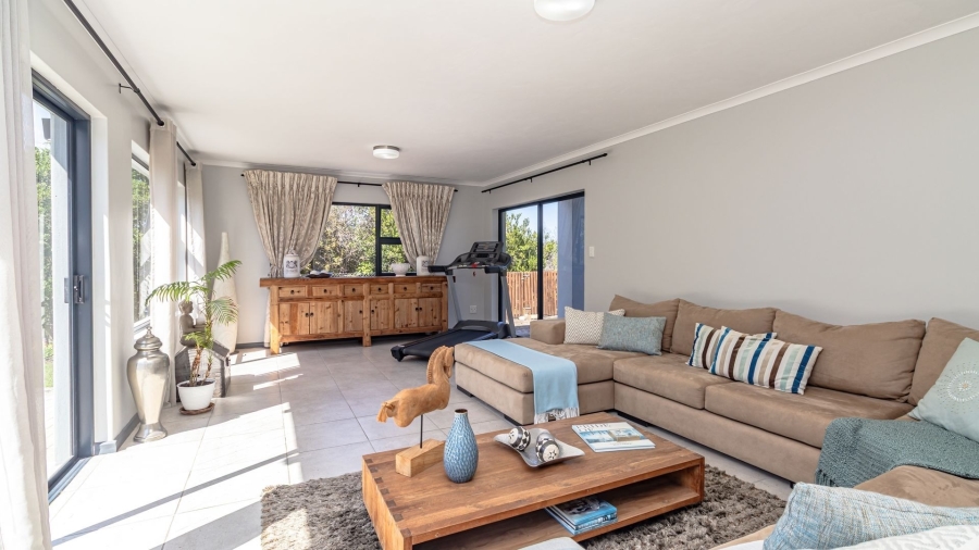 4 Bedroom Property for Sale in Kanonkop Western Cape